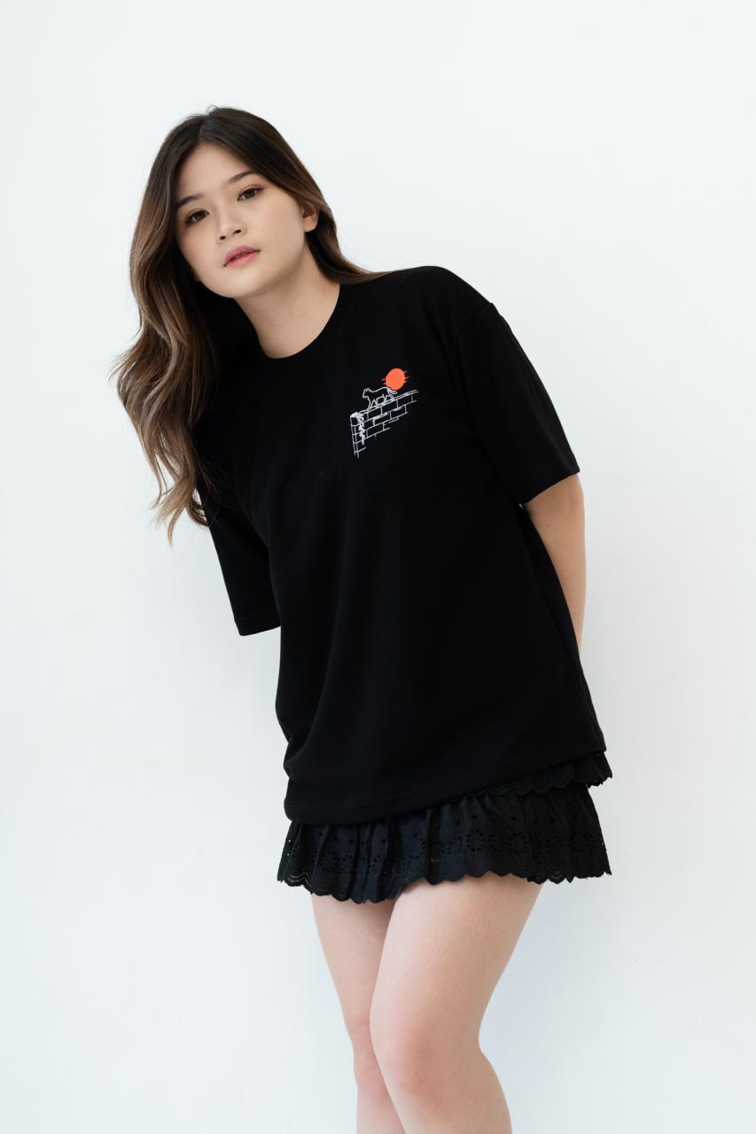 Kuroi Oversized Hei no Neko Tee | Japanese Embroidered Streetwear