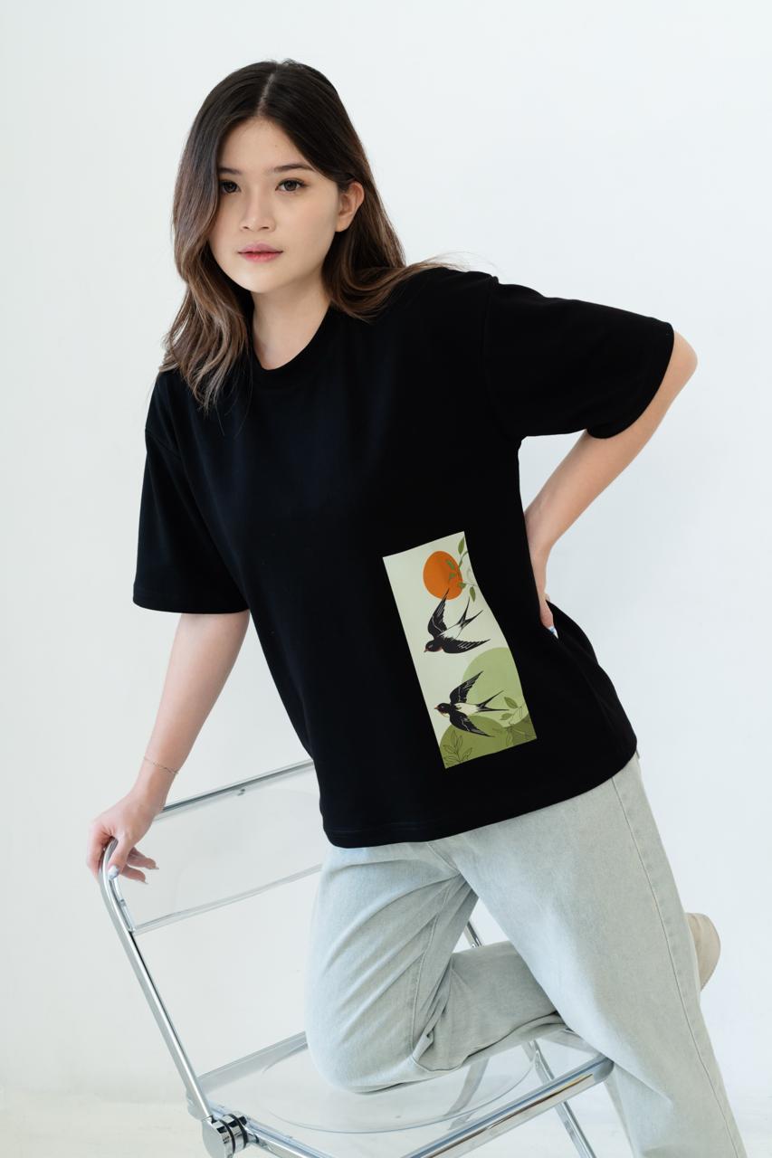 Kuroi Oversized Tsubame No Niwa Tee | Pakaian Jalanan Cetak Jepang