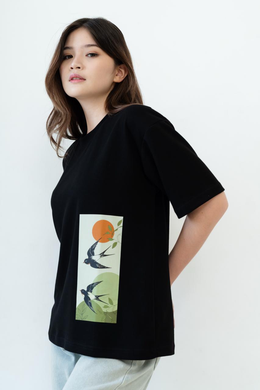 Kuroi Oversized Tsubame No Niwa Tee | Pakaian Jalanan Cetak Jepang