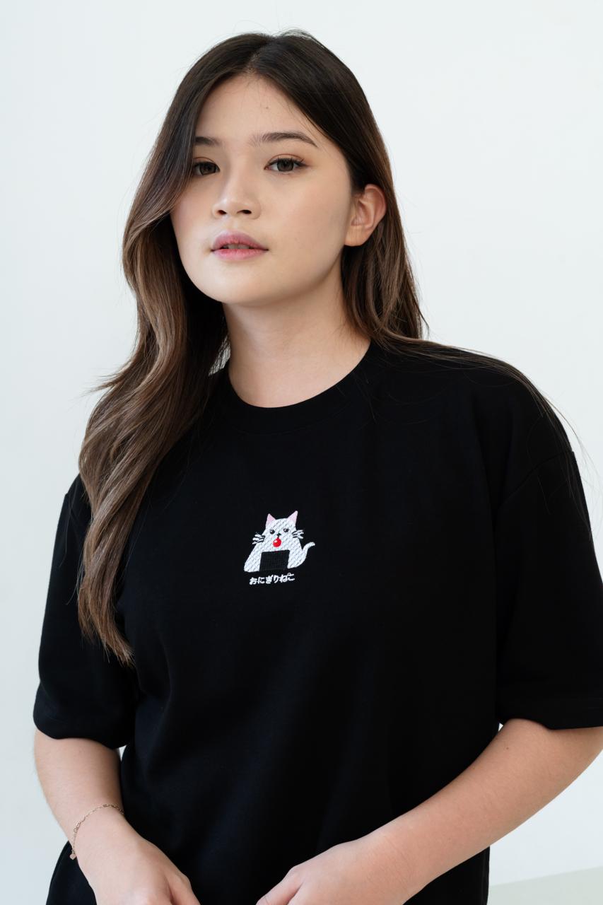 Kuroi Oversized Neko Musubi Tee | Japanese Embroidered Streetwear