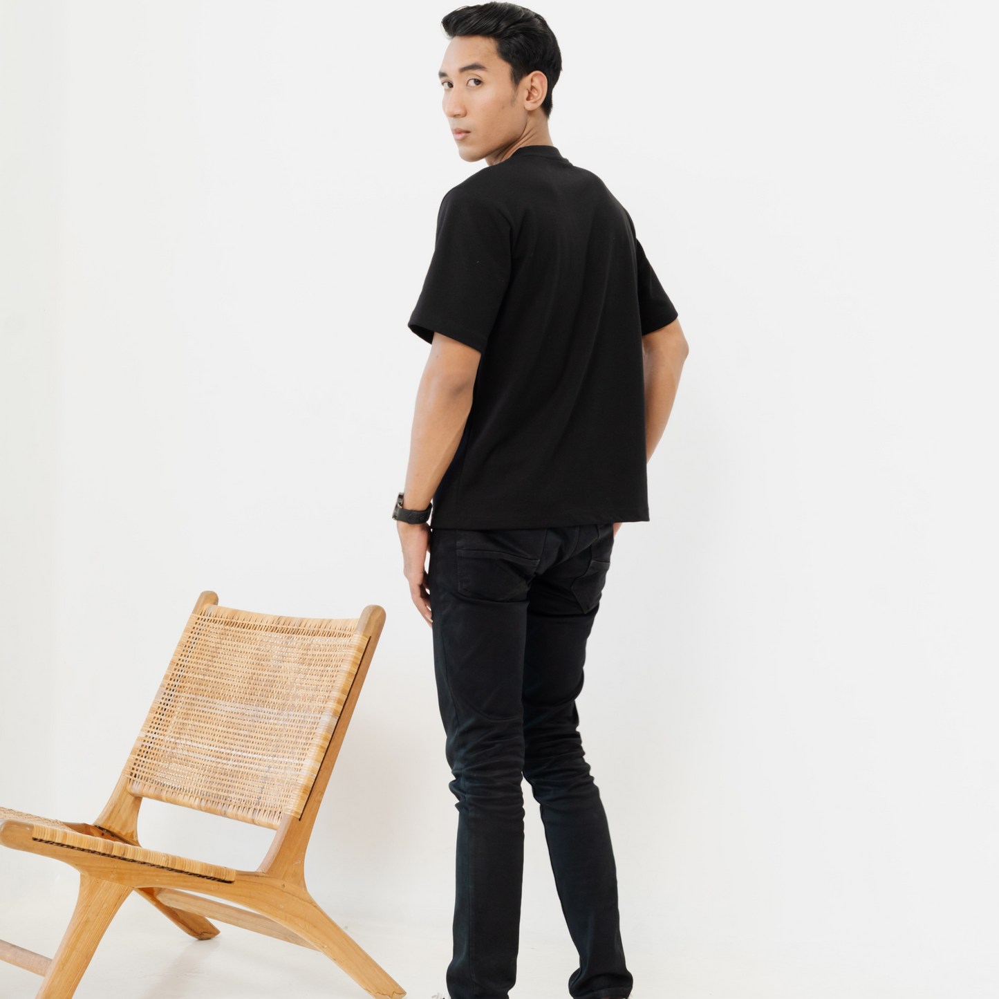 Kuroi Oversized Wave Tee | Minimal Japanese Embroidered Streetwear