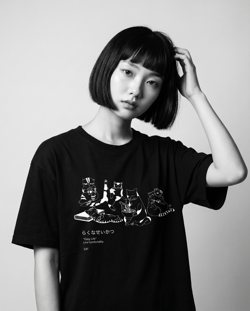 Nagi in the Kuroi Easy Life Cat Tee — hand in hair