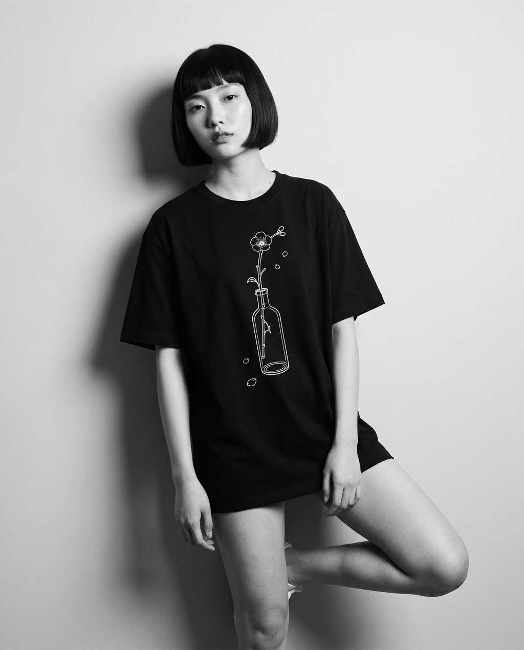 Nagi in the Kuroi Ume no Hana Tee — leaning